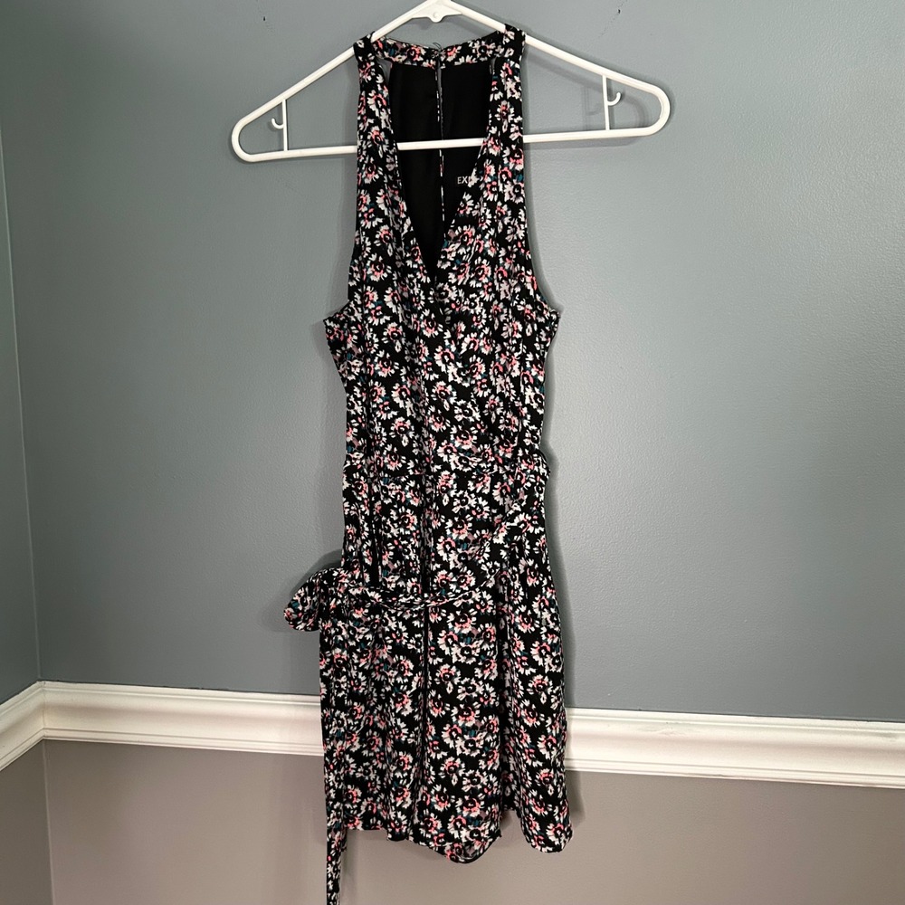 Express Womens Floral‎ Halter Neck Wrap Romper Black Pink Size 0 Pockets beach